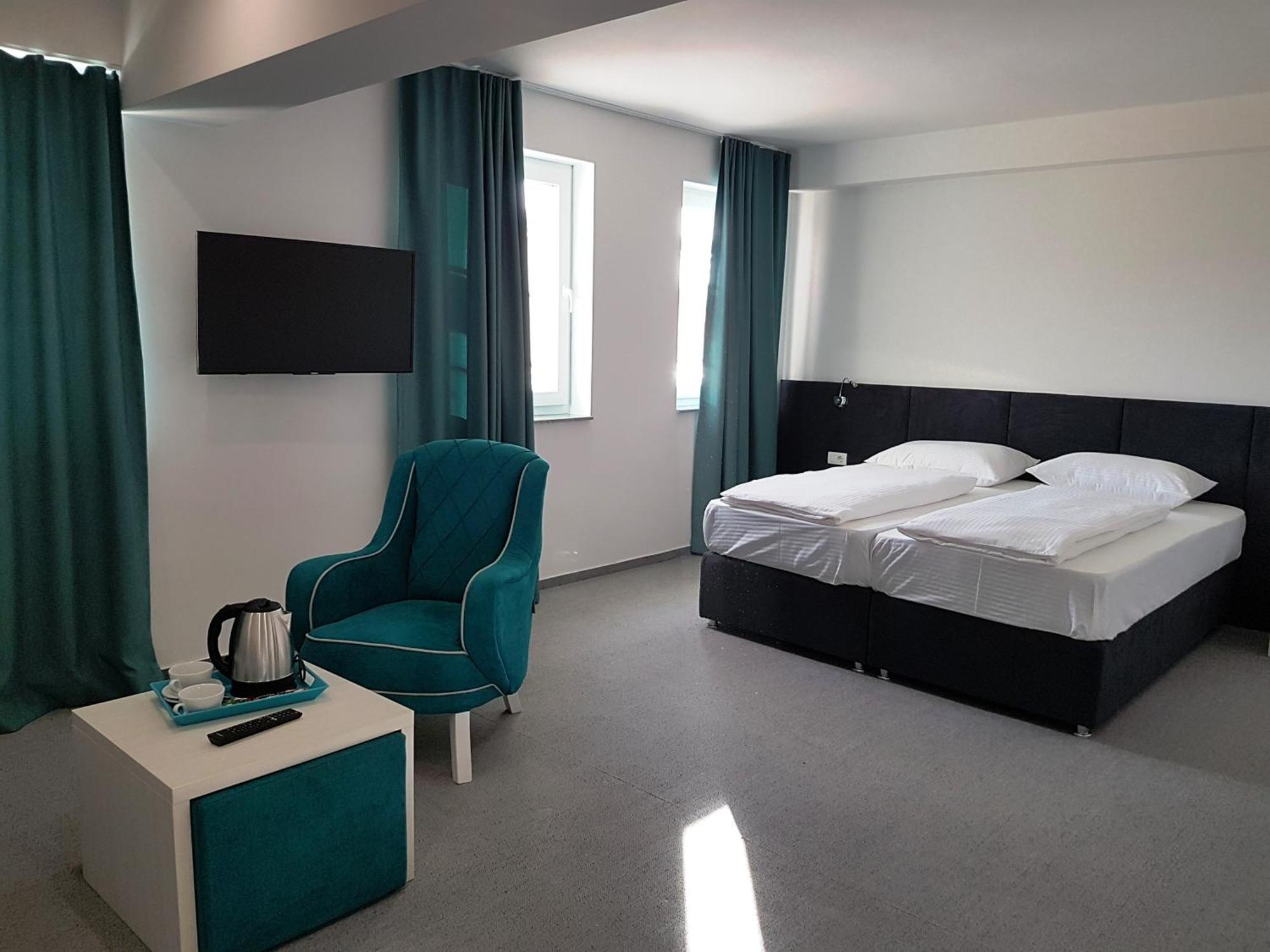 Hotel Sax Gracanica Gracanica  Exteriör bild
